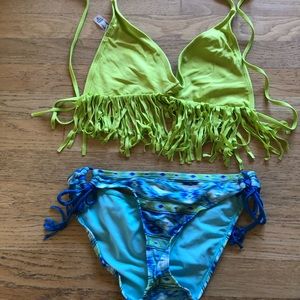 Women’s bathing suit
